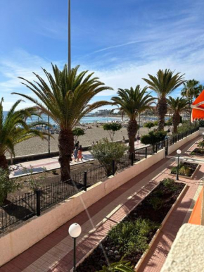 Prime Beachfront Location, Free Parking, Steps to the Sand